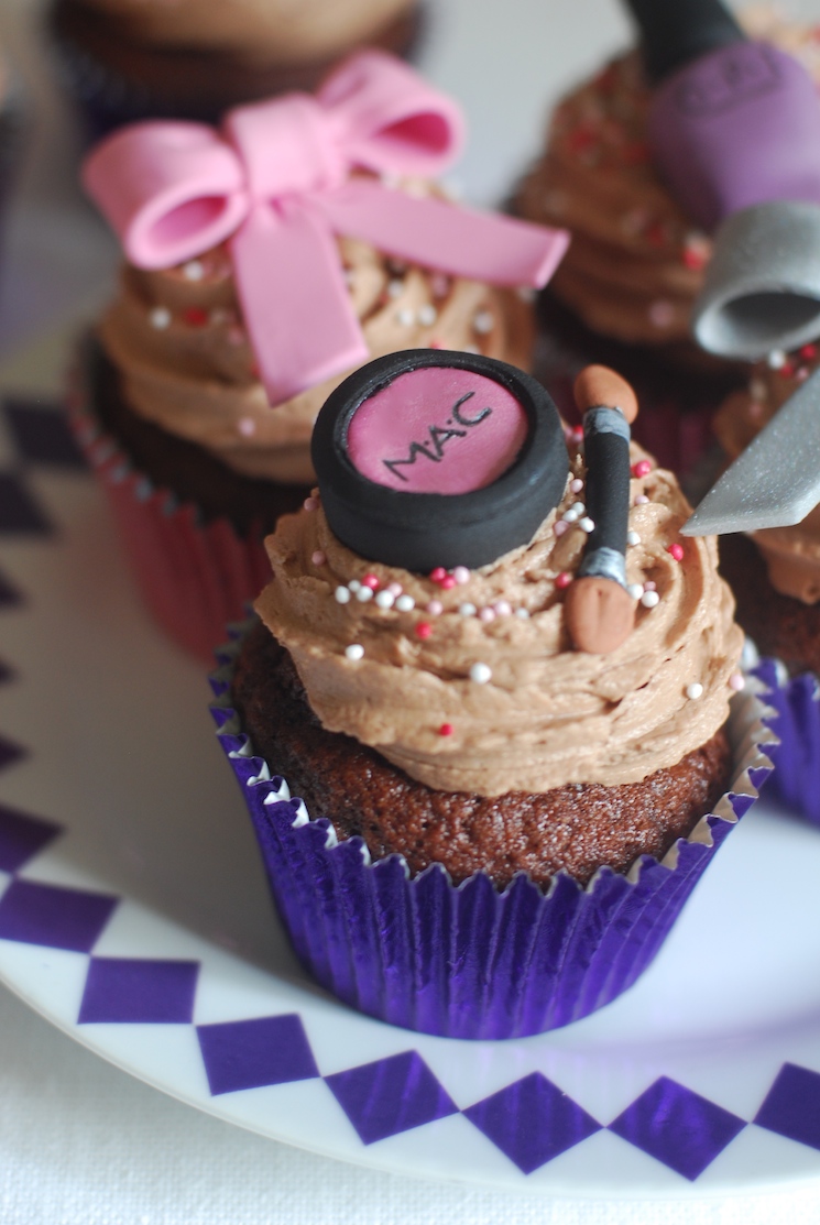 make_up_cupcakes_afternoon_crumbs_3