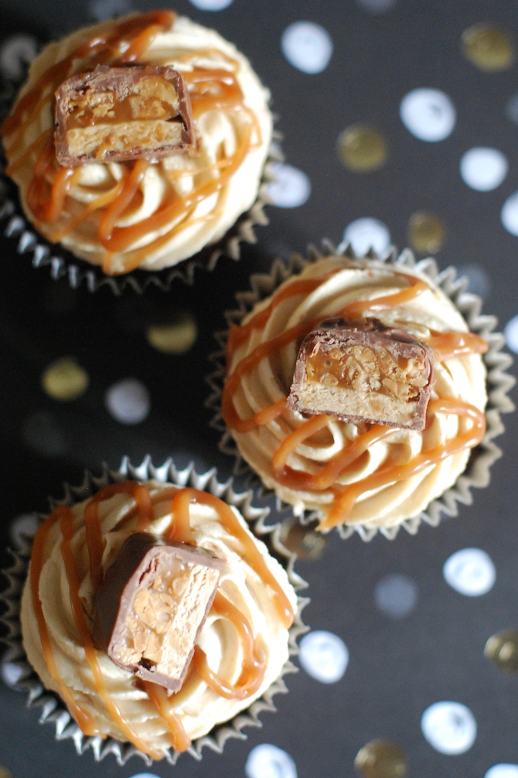 Snickers_Cupcake_Afternoon_Crumbs_02