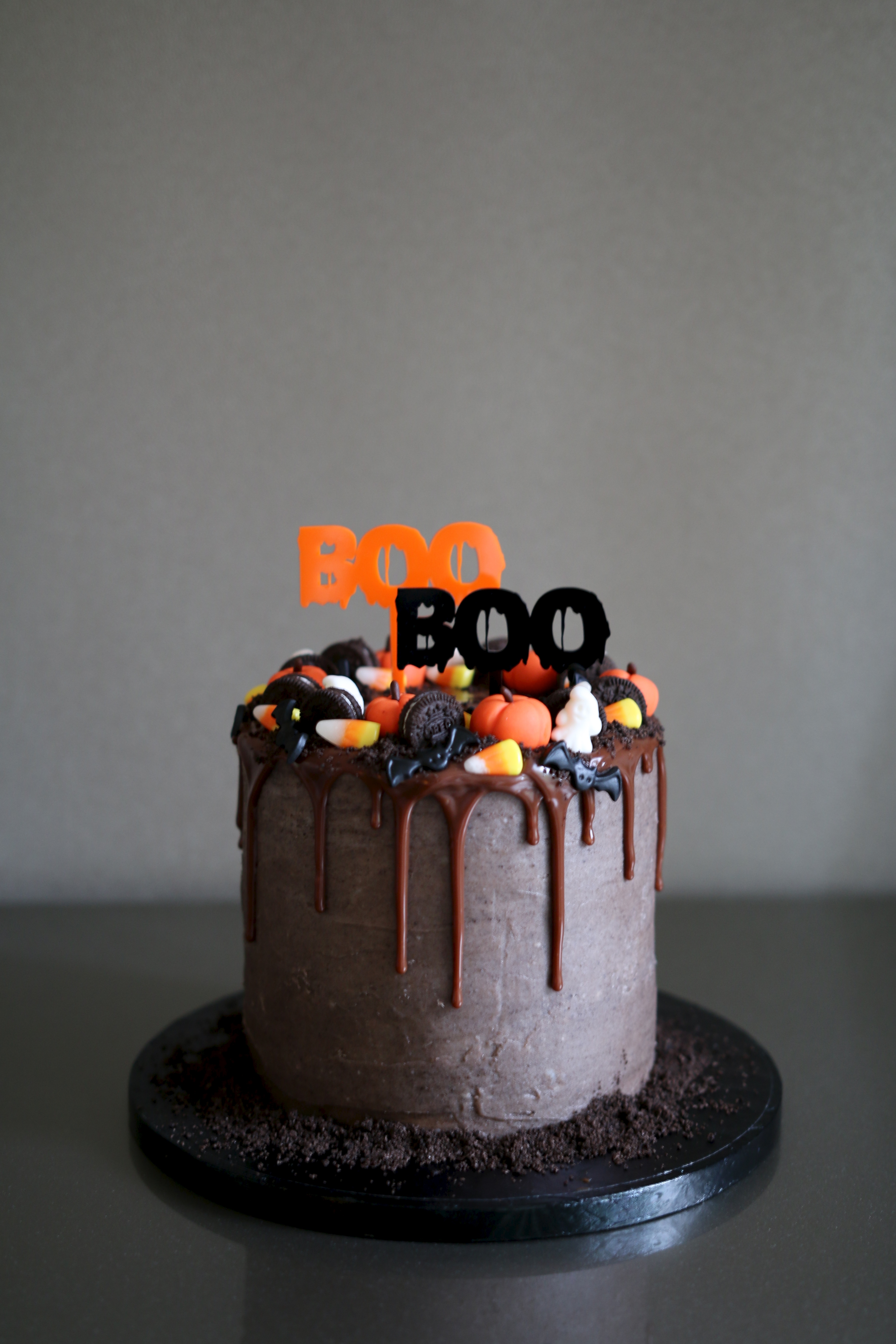 Halloween Drip Cake - Afternoon Crumbs