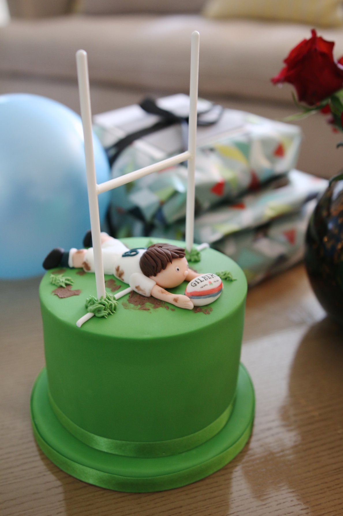 Rugby_Cake_08