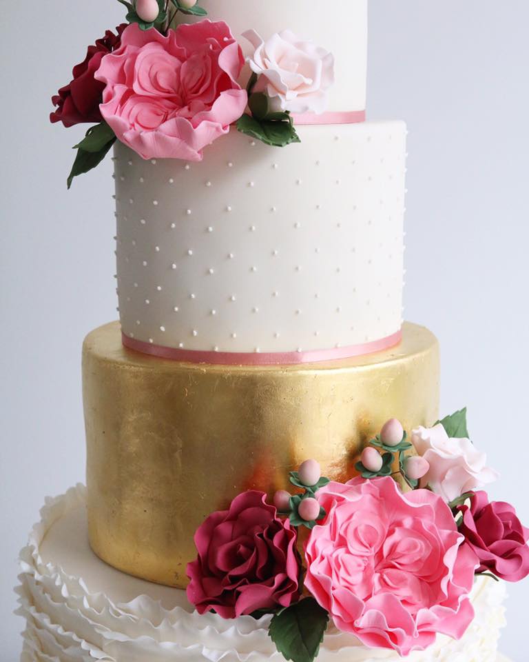 Gold Wedding Cake Stand - Gorgeous Cake Display Centrepiece for Wedding  Cakes, Cupcakes and Desserts - Cakebon