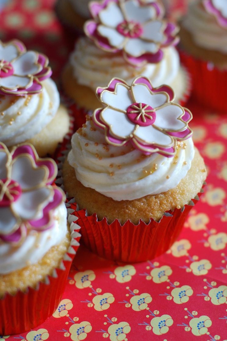 annette_flower_cupcakes_afternoon_crumbs_3